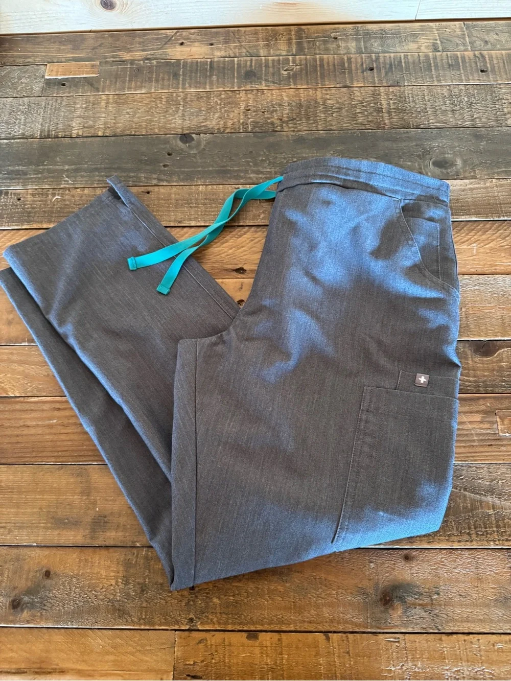 FIGS Women’s Gray Technical Pant